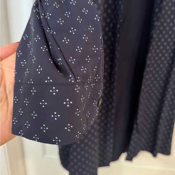 Gap large and long Navy and white button down shirt - Picture 5 of 10